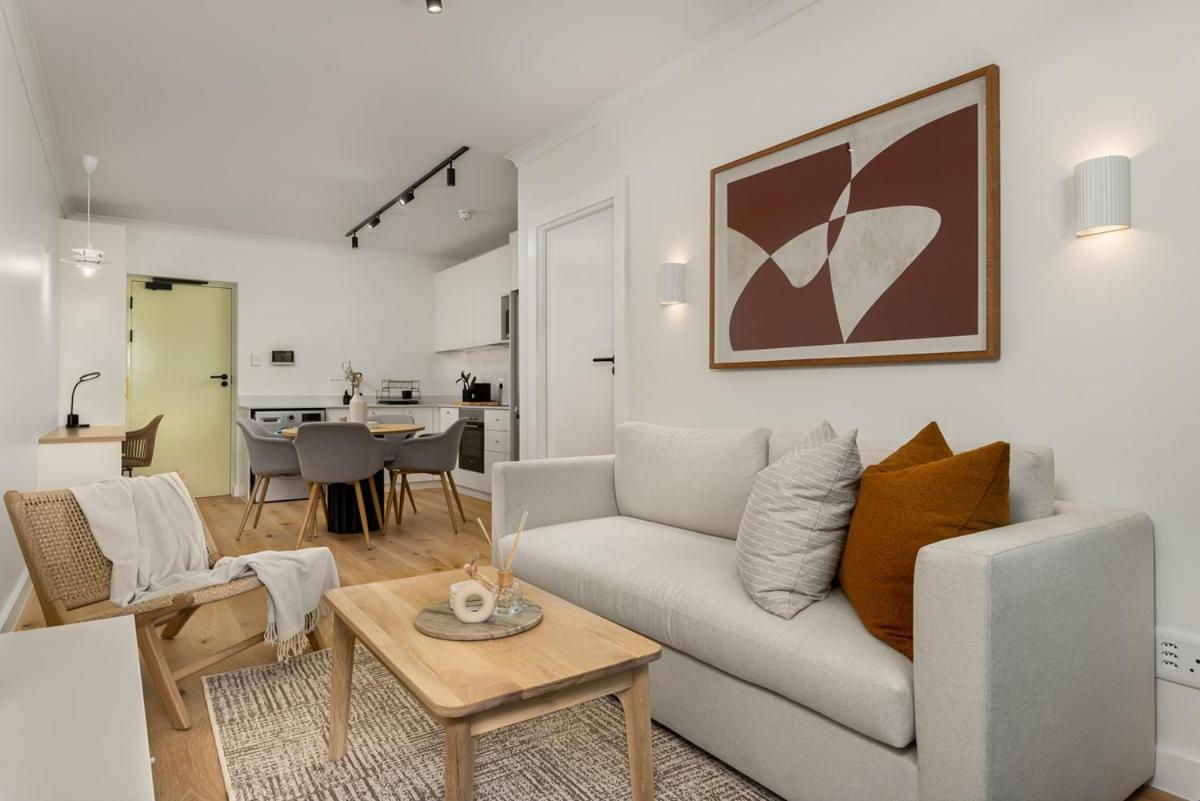 Luxury - Sea Point, *