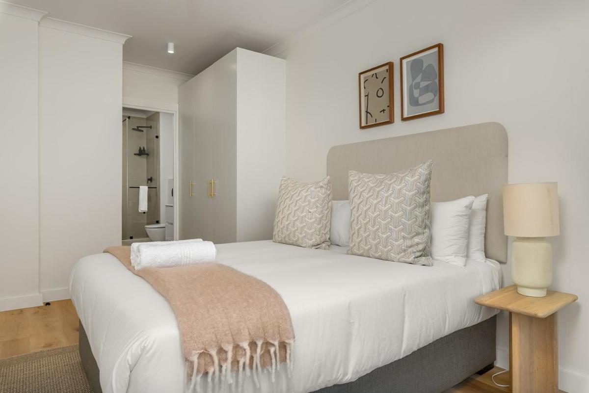 Luxury - Sea Point, *