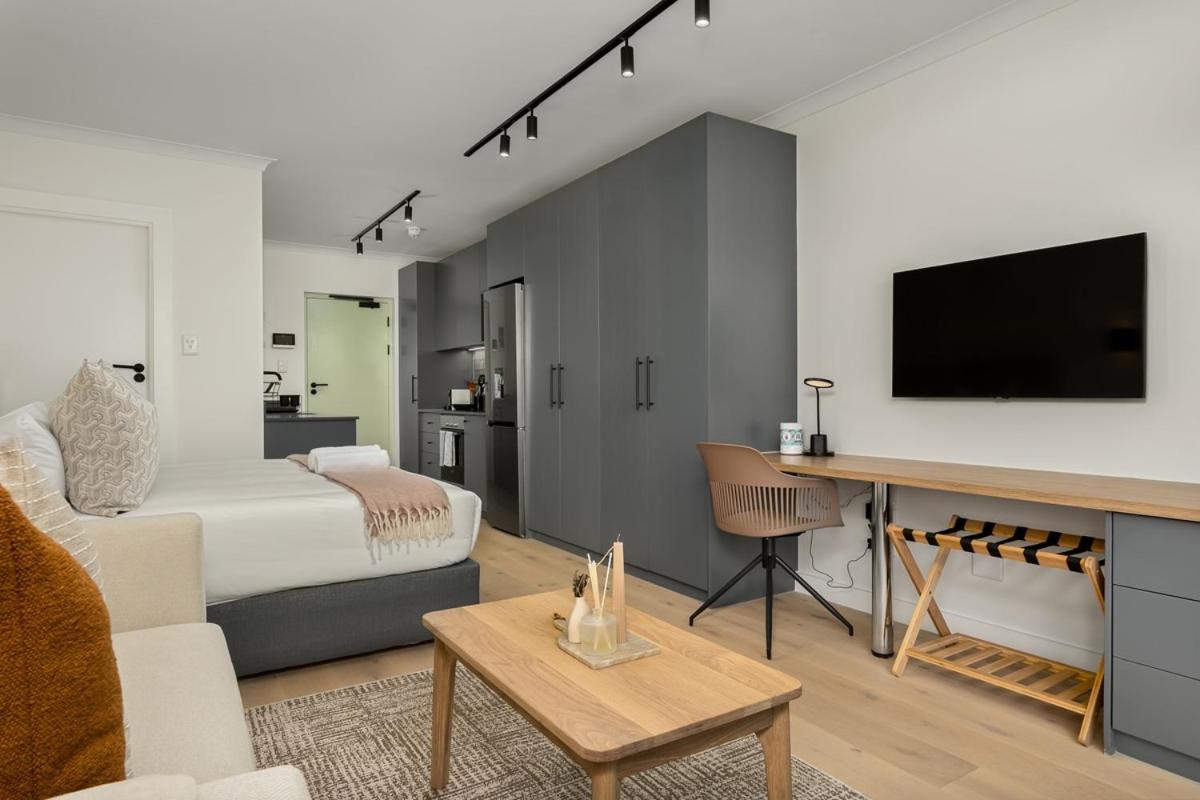 Luxury - Sea Point,